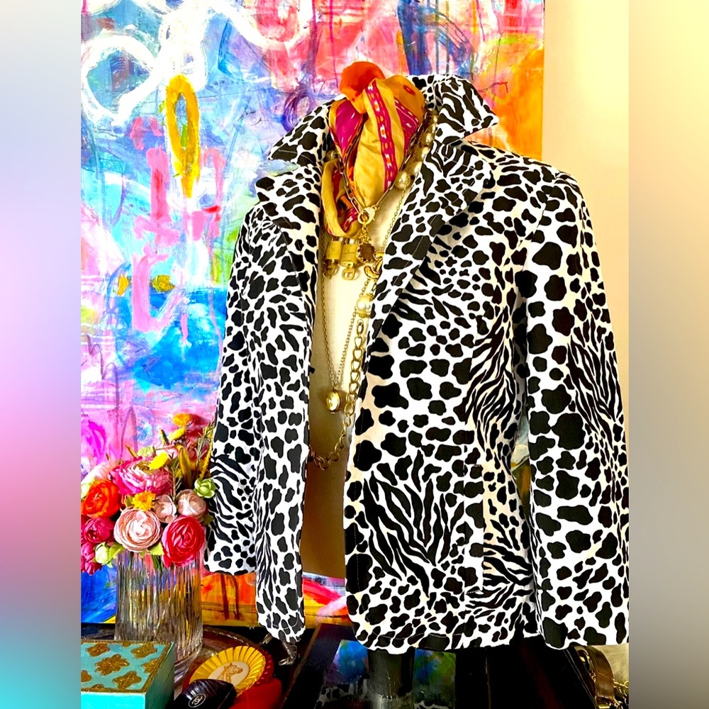 Gorgeous CHICOS Animal Print Black White Blazer Jacket Designer Style Fashion  0